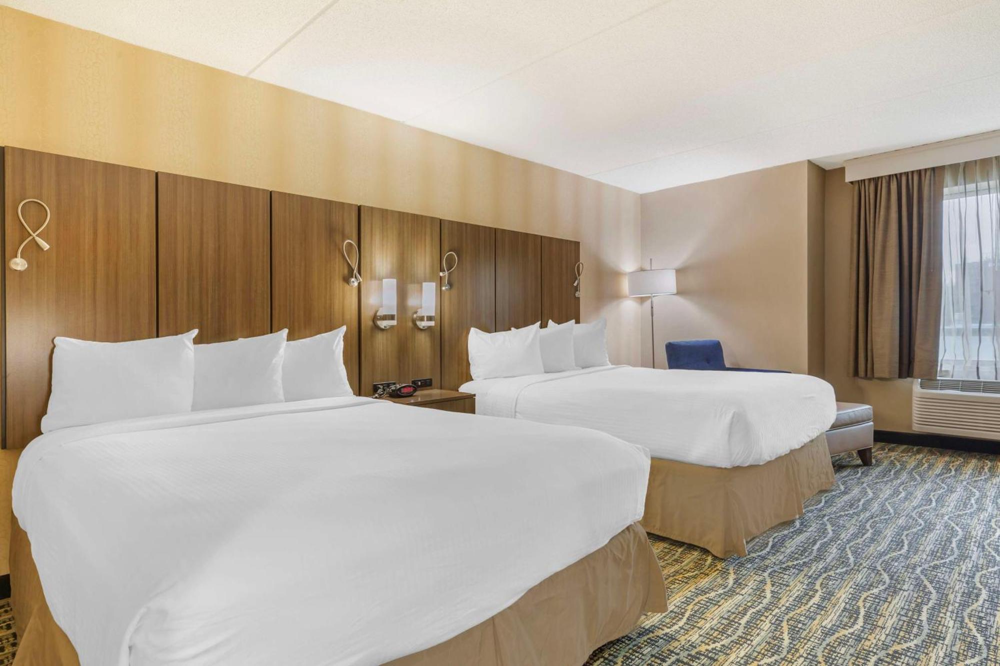 Best Western Plus New Englander Woburn Extérieur photo