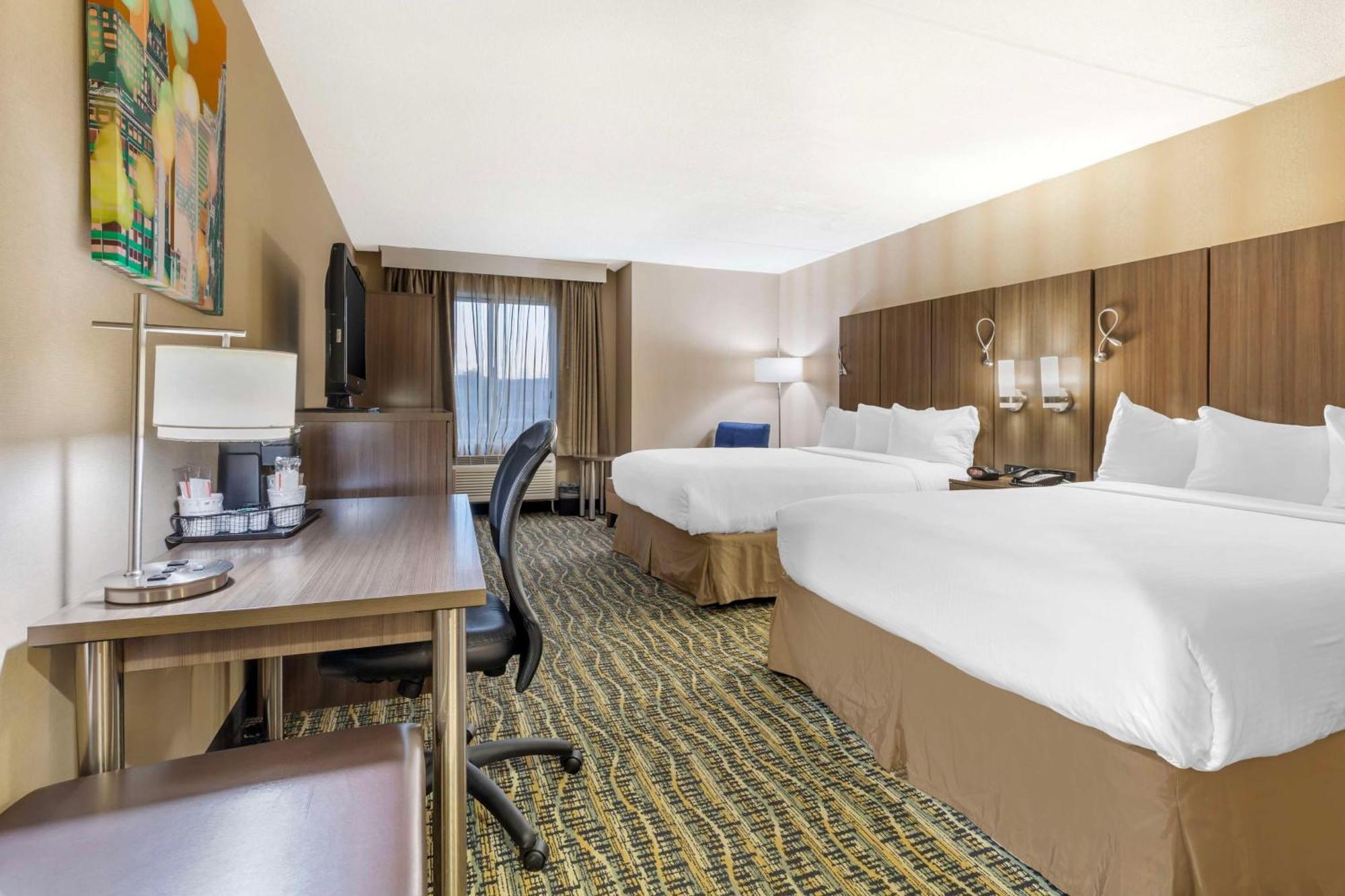 Best Western Plus New Englander Woburn Extérieur photo