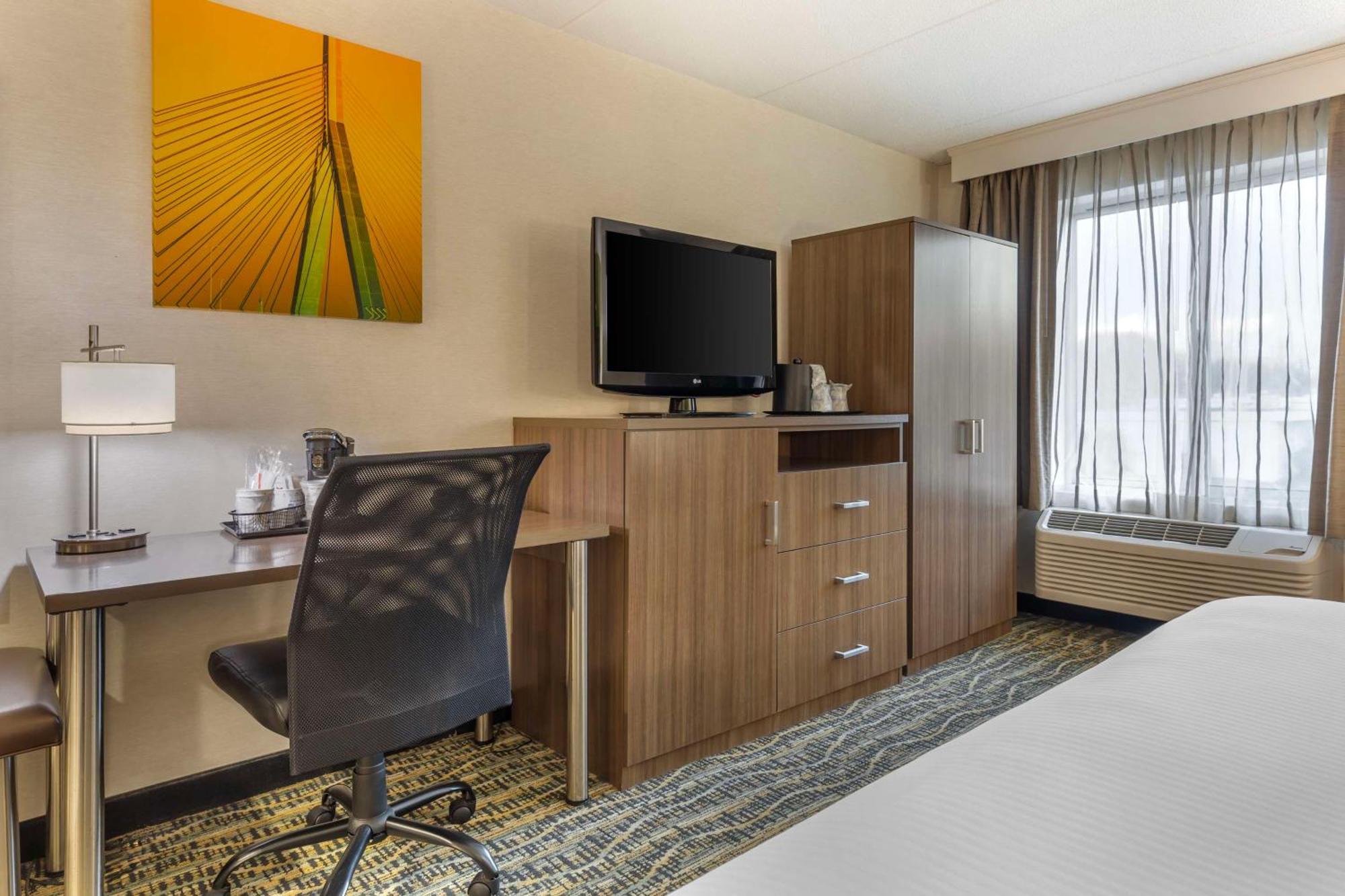 Best Western Plus New Englander Woburn Extérieur photo